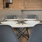 Daire Stylish For 4 Guests