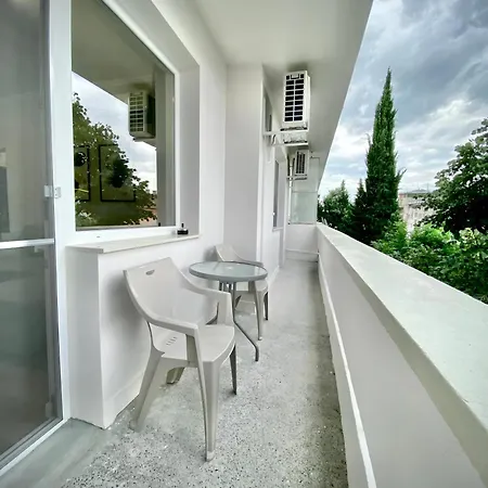 Stylish For 4 Guests アパート