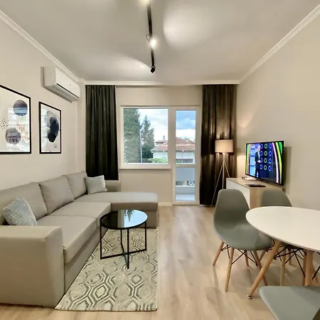 Stylish For 4 Guests *